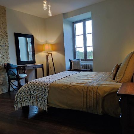 Planches Et Plonk Bed & Breakfast Belves Bagian luar foto