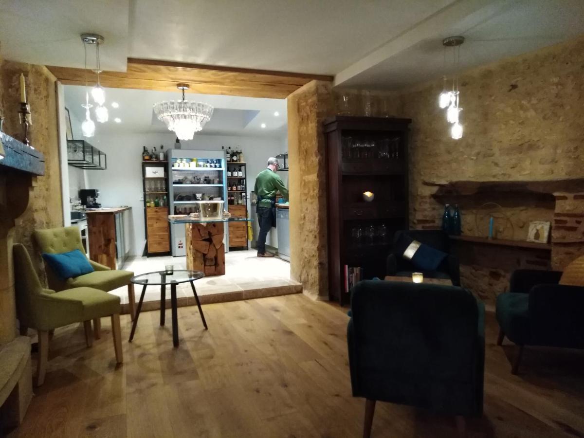 Planches Et Plonk Bed & Breakfast Belves Bagian luar foto